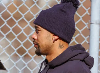 «Питтсбург» поместил Дамбу на драфт отказов. Защитник — конкурент Ильи Соловьёва