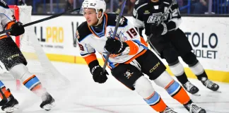 АХЛ. Неудачный матч Дмитрия Кузьмина, 1 бросок Егора Сидорова — статистика белорусов 18 апреля