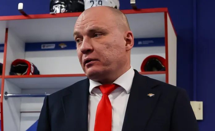 «Мы играем немного по-другому, чем «Динамо-Минск». Андрей Разин — о серии против «Ак Барса»