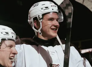 «Им должно быть стыдно за такое выступление». Дерек Кинг жестко раскритиковал игру звена Ильи Протаса в матче с «Бриджпортом»