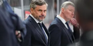 «Надеялся на выигранное вбрасывание». Артем Демков — о решении Квартальнова снять вратаря во втором периоде матча с «Ак Барсом»