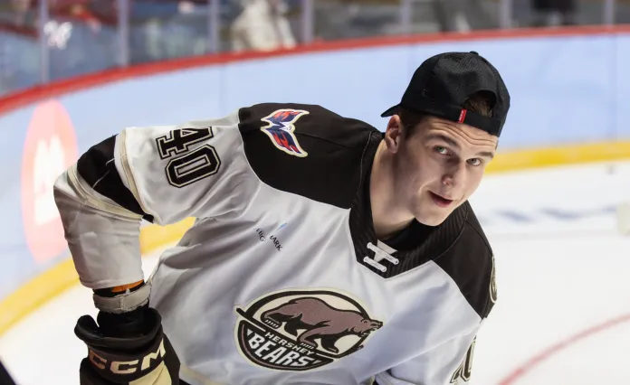 Илью Протаса признали новичком апреля в АХЛ