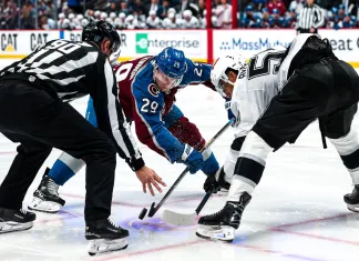 Кубок Стэнли. Дубль Арвидссона позволил «Бостону» сравнять счёт в серии с «Баффало», «Колорадо» в овертайме вырвал победу у «Лос-Анджелеса» – результаты 22 апреля