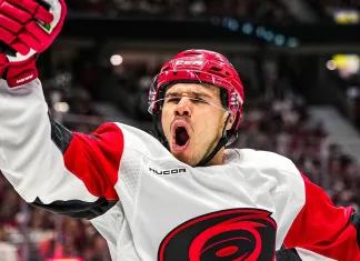 Кубок Стэнли. 1/8 финала. «Колорадо» и «Каролина» добыли очередные победы и находятся в шаге от второго раунда плей-офф. Итоги 24 апреля