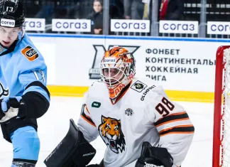 Латвия намерена лишить Калниньша тренерской лицензии за игру в России