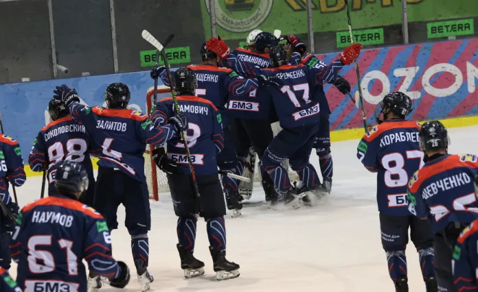 «Металлург» впервые в истории завоевал Кубок Президента на домашнем льду