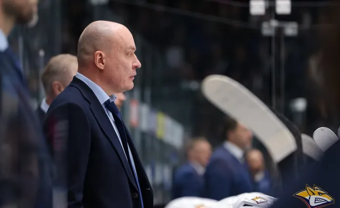 «Ты портишь мой имидж». Андрей Разин пригласил журналиста за стол и объяснил, что его слова о видеотренерах были шуткой