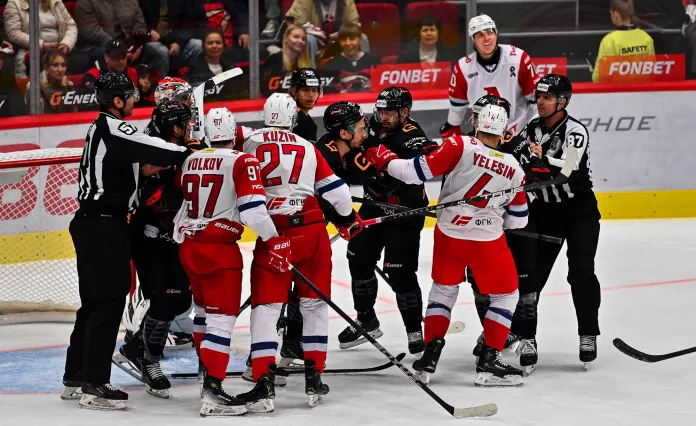 Кубок Гагарина. 1/2 финала. «Авангард» в третьем матче серии может поставить «Локомотив» на грань вылета