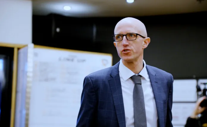 Дэн Мьюз — о дебюте Соловьёва в плей-офф: В ограниченное время он сделал то, что мы от него просили