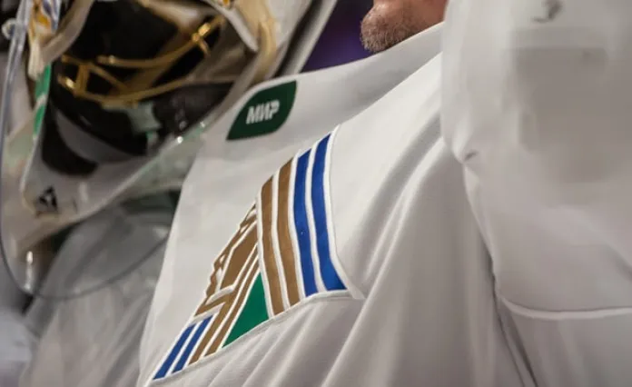 «Салават Юлаев» подписал новый односторонний контракт с Владиславом Ефремовым