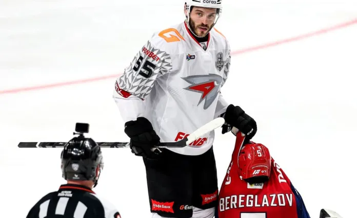 СДК наказал Хартли, Буше, Береглазова, Долженкова и Серебрякова за массовую драку в матче «Локомотив» — «Авангард»