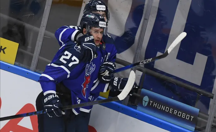 «Салават Юлаев» продлил контракты с Зоркиным и Куликом, «Торпедо» — с Гончаруком. Трансферы КХЛ 28 апреля