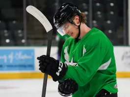 АХЛ. 1/8 финала. Колячонок отметился полезностью «+1» в победном матче «Техаса» над «Чикаго»