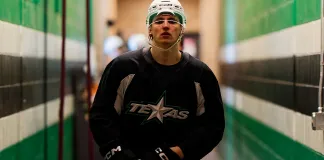 Экс-защитник минского «Динамо» может вернуться в КХЛ, Лисовец продлил контракт с «Неманом», второй победный матч Соловьева в Кубке Стэнли — все за вчера