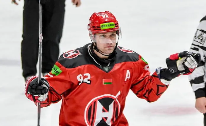 Защитник «Немана», сыгравший более 350 матчей в КХЛ, попрощался с болельщиками клуба