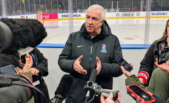 «Старый пиренейский ослик». Андрей Назаров — о главе IIHF Люке Тардифе