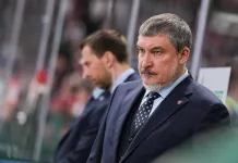 «Будем выходить и доставать». Анвар Гатиятулин — о поражении «Ак Барса» от «Локомотива» в пятом матче