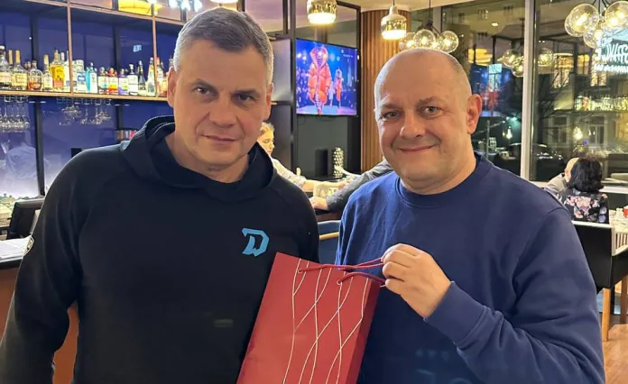 «Когда отдаст кофе?». Дмитрий Квартальнов проиграл пари Алексею Шевченко