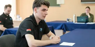 Четыре хоккеиста сборной Беларуси приступили к итоговой аттестации в БГУФК