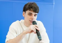 Виталий Пинчук и Сергей Кузнецов провели встречу с учащимися БГУФК