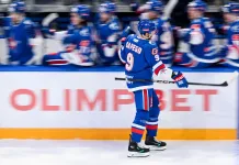 «Лучше бы ничего не забил, но сделал бы пять-шесть ходов, которые спасли команду». Игорь Ларионов покритиковал Сергея Сапего после матча с «Ладой»