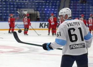 Экс-защитник минского «Динамо» Ринат Валиев продолжит карьеру в ECHL