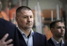 Андрей Мезин: Рад, что совсем не свалились в анархию и довели матч до победы