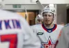 Эпизод с белорусским защитником СКА показали в эфире матча НХЛ