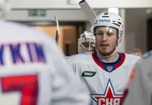 Эпизод с белорусским защитником СКА показали в эфире матча НХЛ