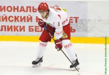 «БХ»: Форвард молодежной сборной Беларуси продолжит карьеру в Высшей Лиге