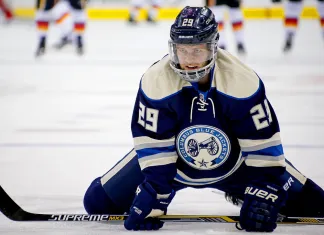 НХЛ: Выступавший за Канаду на ОИ-2018 защитник подписал контракт с «Калгари»