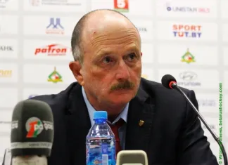 Наставник сборной Беларуси посетил полуфинальный матч Кубка Президента