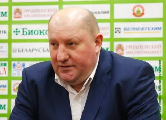 «БХ»: Олег Хмыль уложился в семь слов на пресс-конференции после матча с «U20»