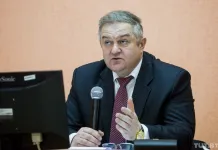 Бывший председатель Федерации хоккея Беларуси может стать послом в России
