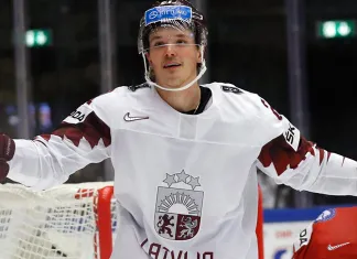 21-летний латвийский нападающий удачно дебютировал в НХЛ