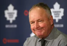 В НХЛ отправили в отставку именитого наставника