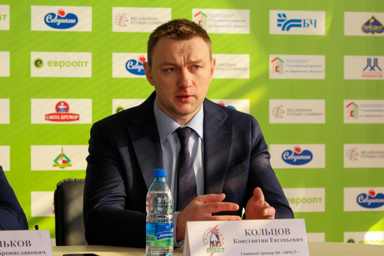 Кольцов тренер салавата. Кольцов хоккеист Беларусь.