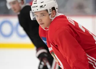 НХЛ: 19-летний швейцарец подписал контракт с «Чикаго Блэкхоукс»