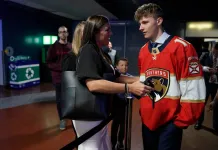 НХЛ: Белорусский защитник приглашен в лагерь развития «Флориды Пантерз»