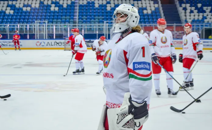 Белорусский голкипер «Алмаза» стал героем рубрики «Ни слова о хоккее»