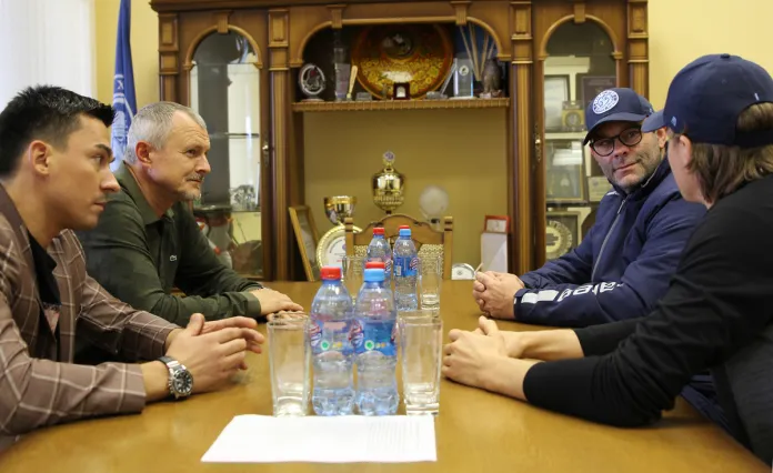 Председатель Наблюдательного совета минского «Динамо» встретился с тренерским штабом