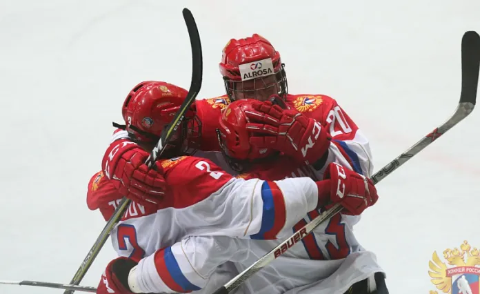 Сборная России (U-18) обыграла в финале Канаду и выиграла Мемориал Глинки/Гретцки