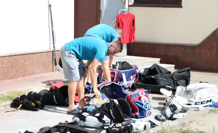 ХК «Брест» взял на выезд в Минск 22 хоккеиста