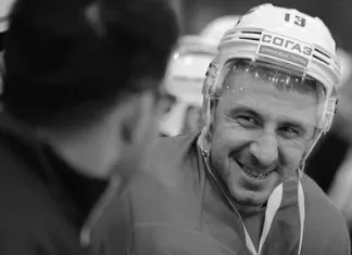 Умер хоккеист «Сибири», который боролся с онкологией