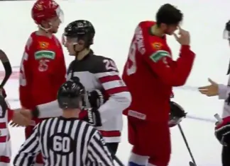Капитан сборной Канады не снял шлем во время гимна России, россияне отказались пожимать ему руку