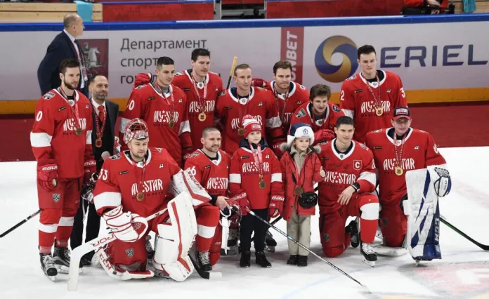 Дивизион Боброва в серии буллитов обыграл дивизион Тарасова в финале Матча звёзд КХЛ