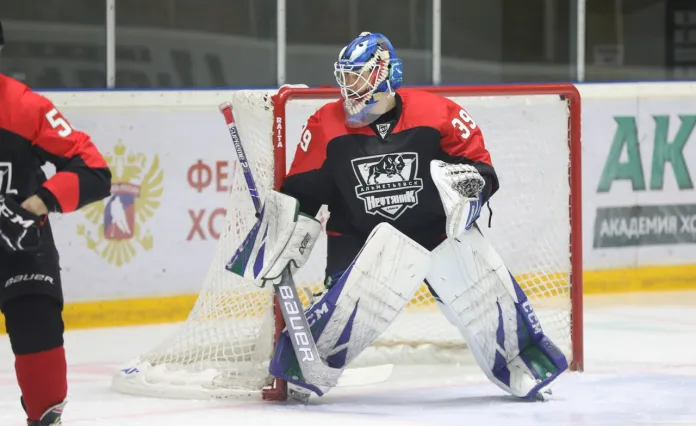 Иван Кульбаков отметился очередным победным матчем в ВХЛ
