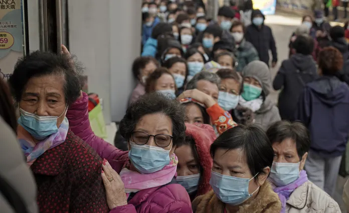 Евгений Есаулов о коронавирусе: В Пекине напряжение чувствуется. В аэропорту все в лыжных масках, чтобы было закрыто все лицо
