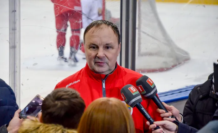 Захаров раскритиковал условия у сборной Беларуси и министерство спорта, Сидоренко размазал Вудкрофта – всё за вчера