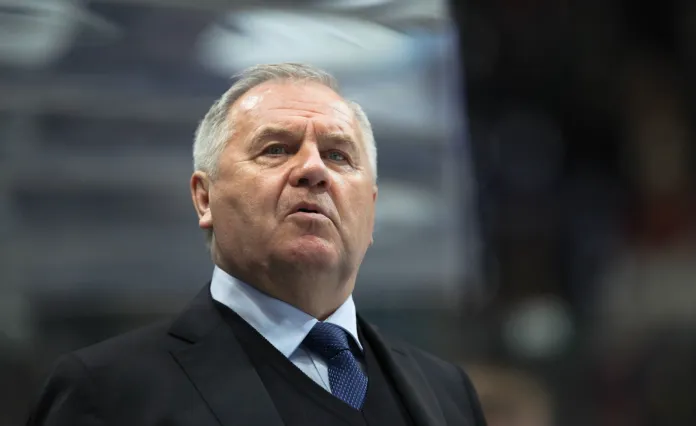 Заслуженный тренер Беларуси призвал КХЛ продолжить плей-офф